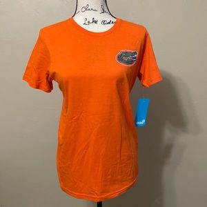 ⭐️ 5/$30 Youth XL unisex Florida Gators shirt.